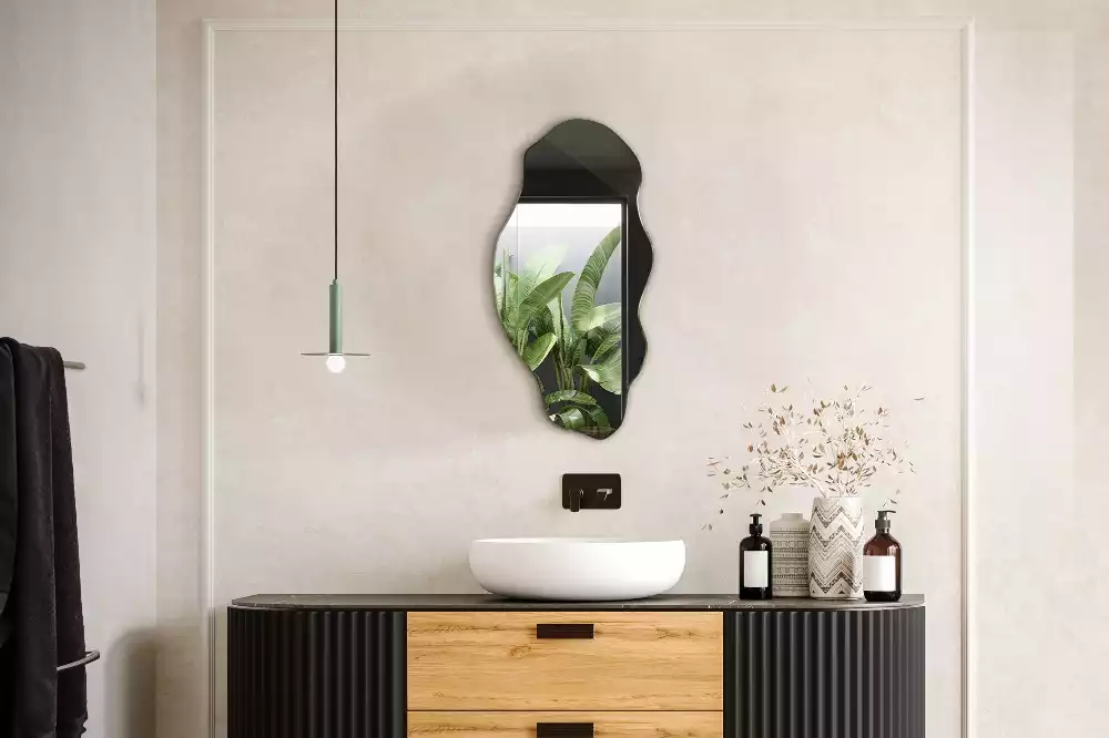 Oglindă formă neregulată decor original de perete