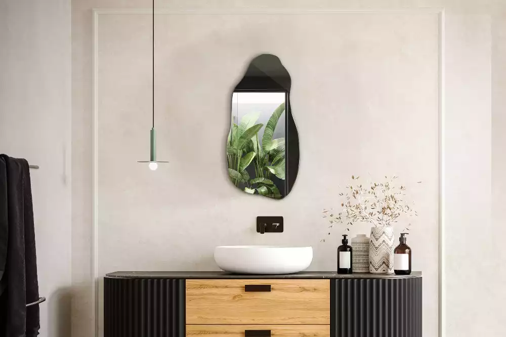 Oglindă formă neregulată pată agățată