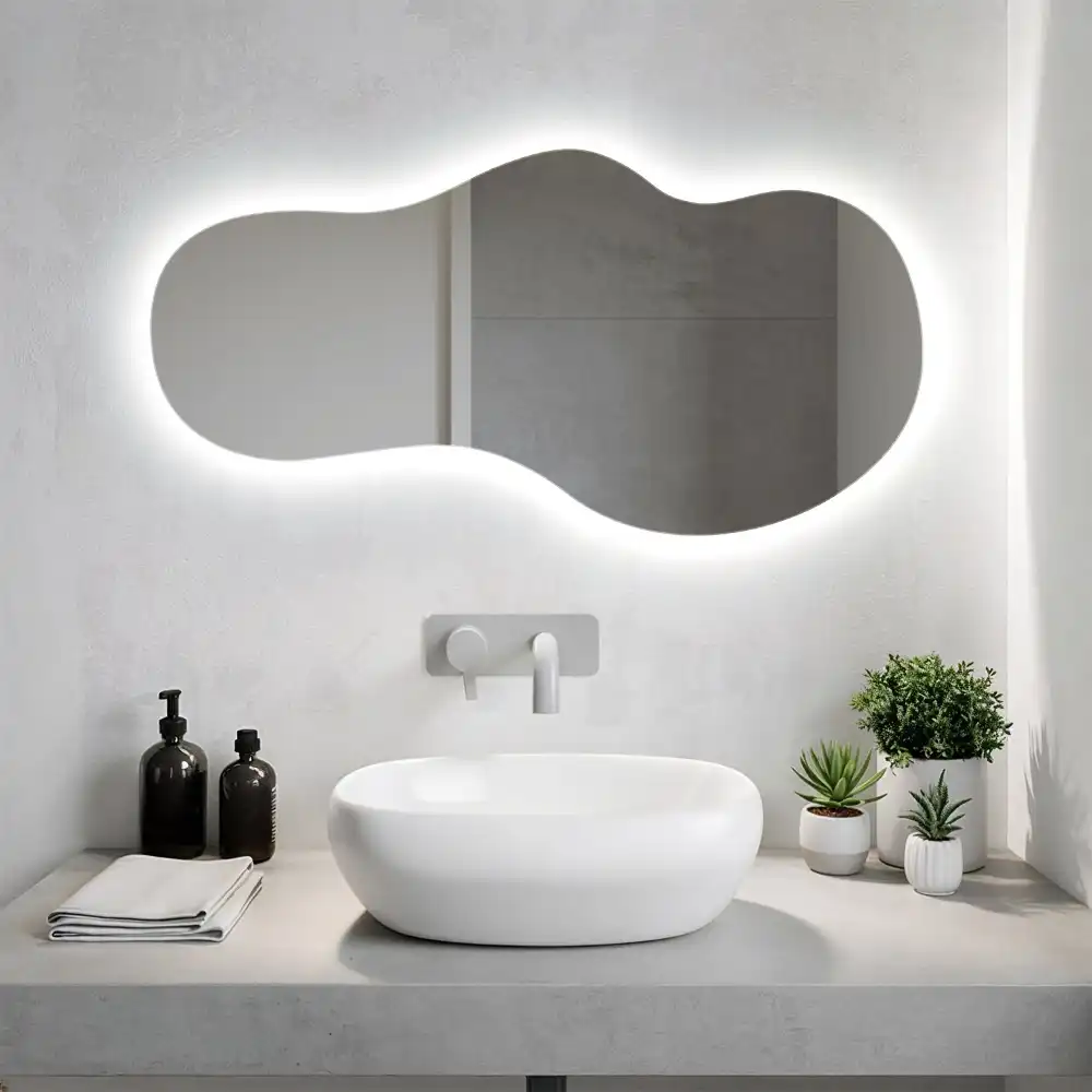 Oglindă organică cu iluminare ambientală