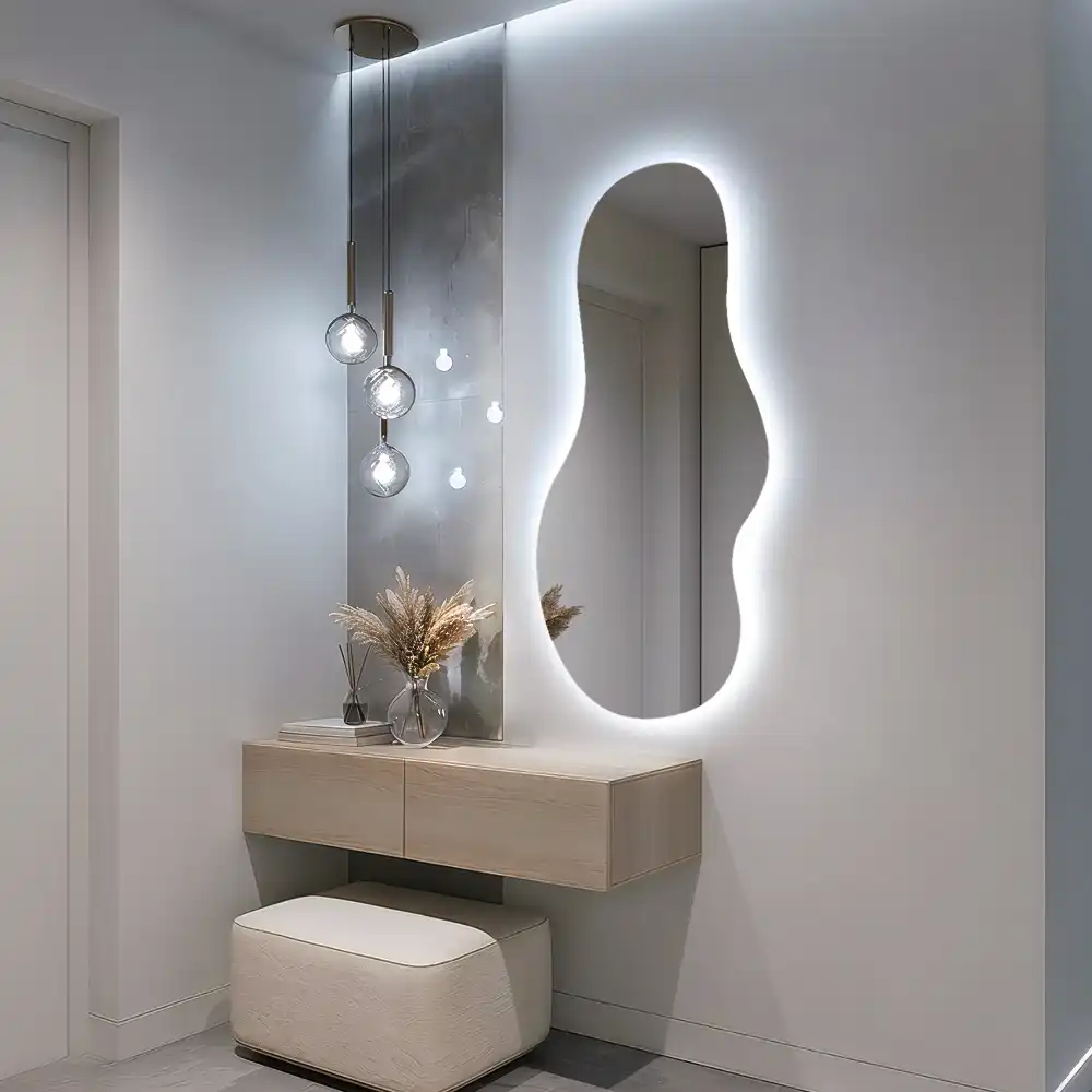 Oglindă organică cu iluminare ambientală