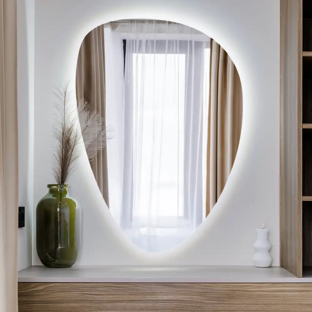 Oglindă cu formă de ou cu iluminare LED de perete