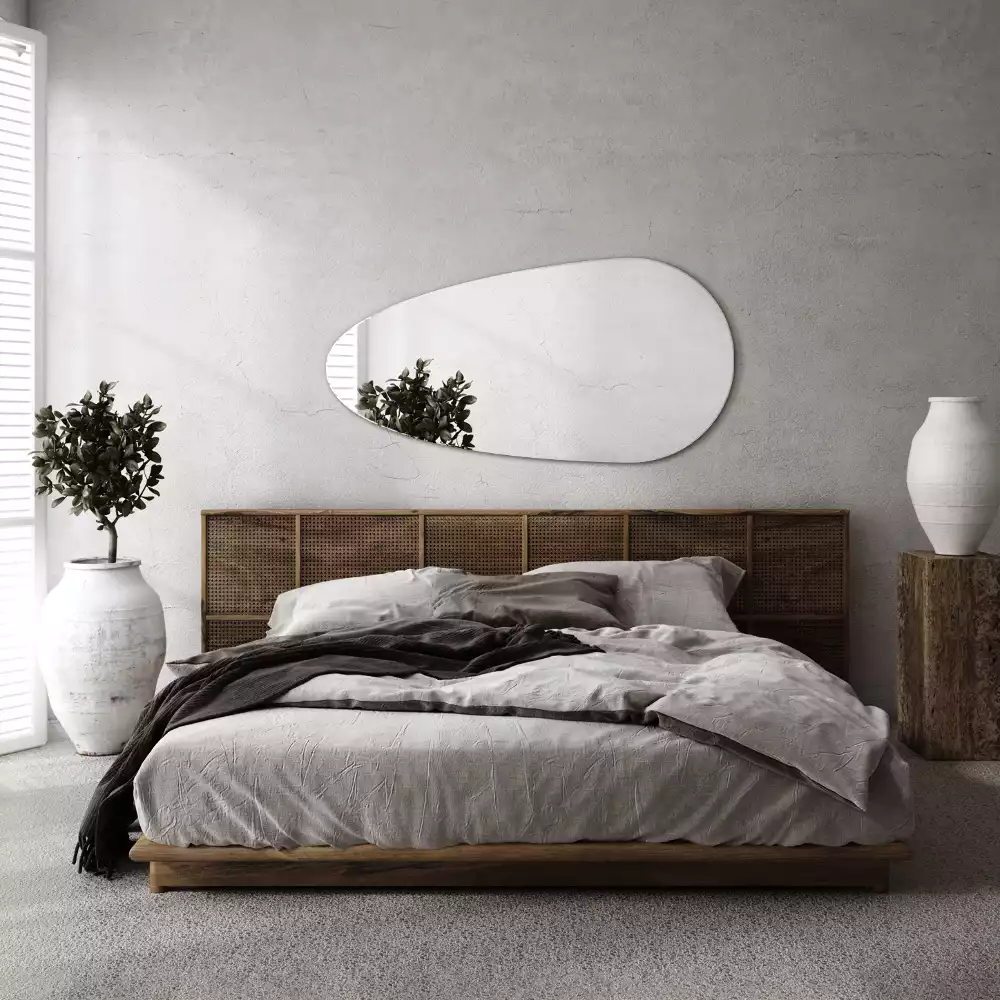 Oglindă lacrimă cădere de perete